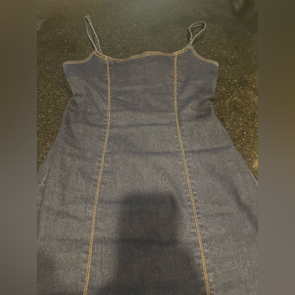 PrettyLittleThing Blue Denim Midi Dress - Picture 9 of 12